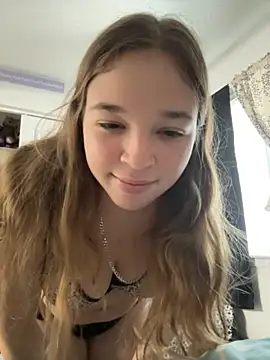 Snapshot of blondefun3818 chatting on 11-05-25, 05:13 blondefun3818 online show from 11-05-25, 05:13