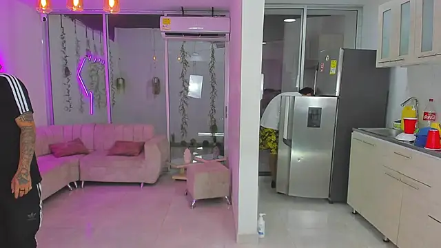 Houseofwarrios online show from 09-23-25, 05:54