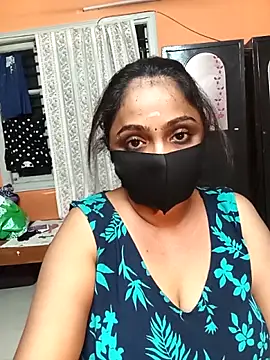 queendivya online show from 05-13-26, 05:10