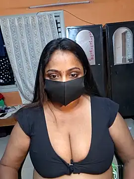 queendivya online show from 05-20-26, 06:03