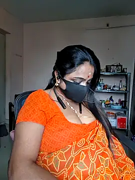 Snapshot of queendivya chatting on 07-05-26, 07:48 queendivya online show from 07-05-26, 07:48