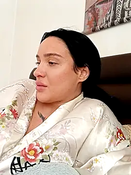 Snapshot of mariabloom9 chatting on 10-17-25, 09:45 mariabloom9 online show from 10-17-25, 09:45