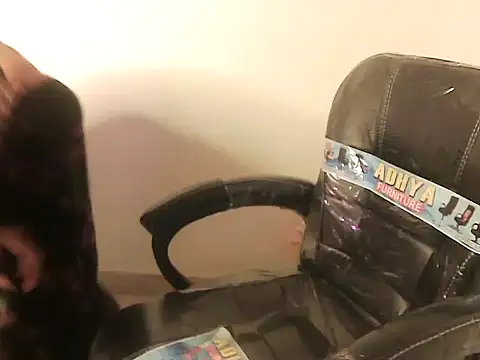 bold kiara online show from 02-25-26, 04:44