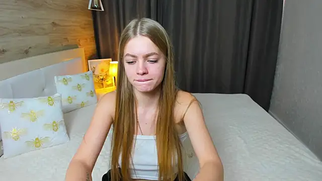 Alisa Glamour online show from 10-14-25, 12:17