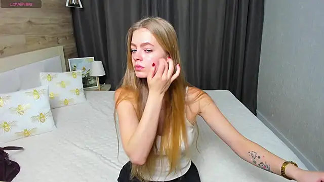 Alisa Glamour online show from 11-04-25, 01:32