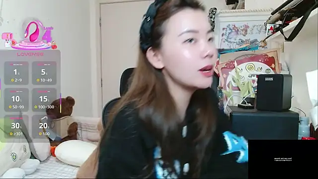 Snapshot of sallycui chatting on 02-12-26, 12:44 sallycui online show from 02-12-26, 12:44