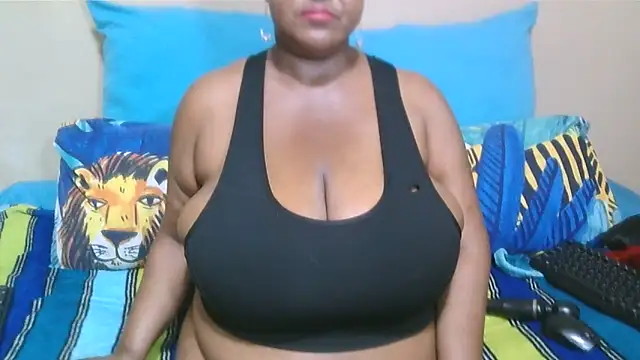 GAIGANTICBOOBS online show from 04-12-26, 07:52