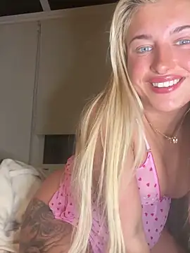 Snapshot of BabyBluexox chatting on 02-25-26, 06:50 BabyBluexox online show from 02-25-26, 06:50