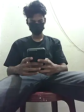 Snapshot of crish09 chatting on 05-23-26, 11:47 crish09 online show from 05-23-26, 11:47