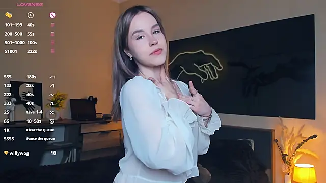 MaliaBourraine online show from 06-22-26, 07:27