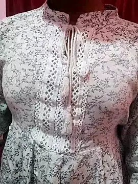 pari rani7 online show from 11-13-25, 04:22