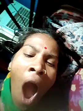 Soya8080 online show from 10-08-25, 03:20