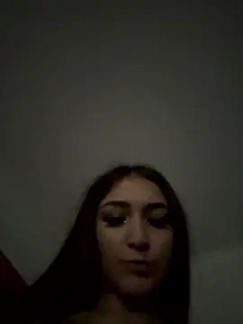 Snapshot of EllaClarke chatting on 01-16-26, 02:10 EllaClarke online show from 01-16-26, 02:10