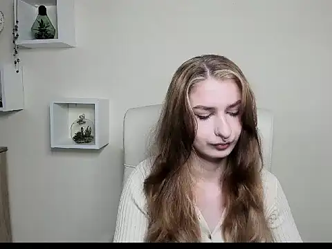 NinaBlond1 online show from 10-16-25, 05:52