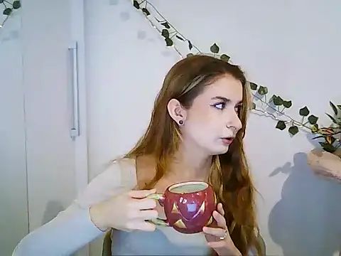 NinaBlond1 online show from 02-05-26, 11:26