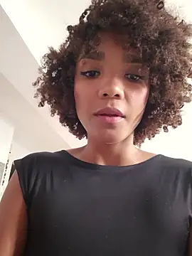 Snapshot of NyahMoon chatting on 10-28-25, 09:24 NyahMoon online show from 10-28-25, 09:24