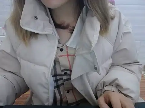 Hannie 26 online show from 11-03-25, 01:23