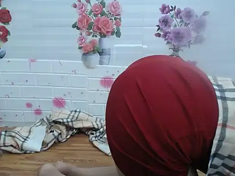 Hannie 26 online show from 11-24-25, 07:57