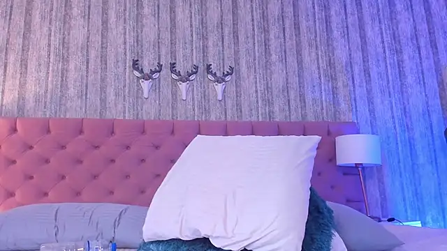 LiaaTurner online show from 02-02-26, 08:51