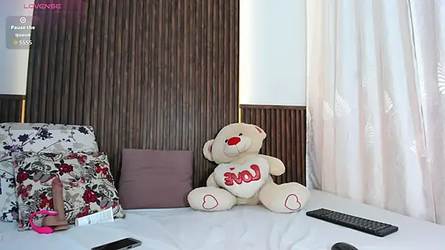 tifanny doll01 online show from 11-20-25, 01:55