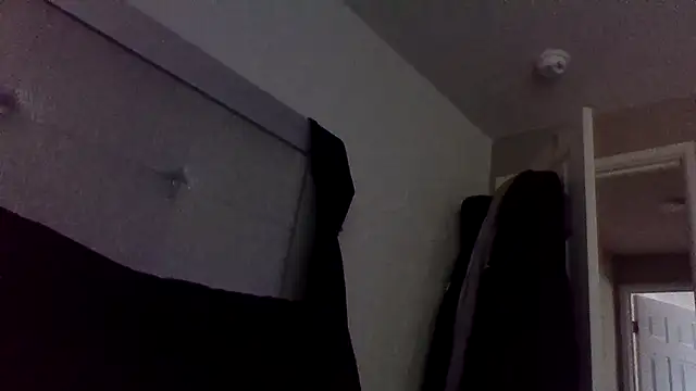 Snapshot of Rileyxxx69 chatting on 01-11-26, 08:25 Rileyxxx69 online show from 01-11-26, 08:25