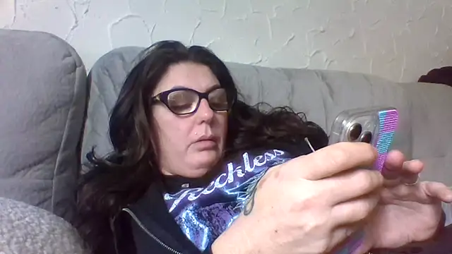Snapshot of Rileyxxx69 chatting on 01-18-26, 06:44 Rileyxxx69 online show from 01-18-26, 06:44