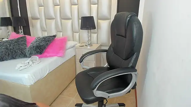 LuisaJonnes  online show from 11-29-25, 05:27