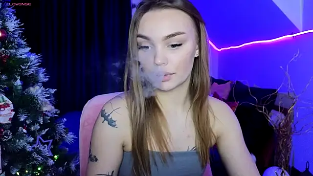 KitsyMoore online show from 12-16-25, 01:05