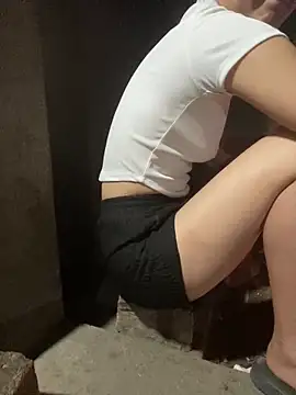 Snapshot of phuongxinhxan chatting on 04-17-26, 10:13 phuongxinhxan online show from 04-17-26, 10:13