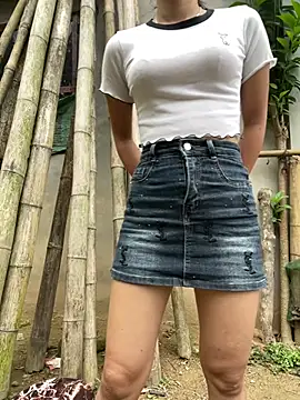 Snapshot of phuongxinhxan chatting on 04-24-26, 12:57 phuongxinhxan online show from 04-24-26, 12:57