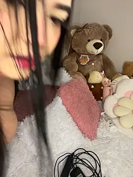 Snapshot of Mericute_ chatting on 10-20-25, 03:07 Mericute online show from 10-20-25, 03:07