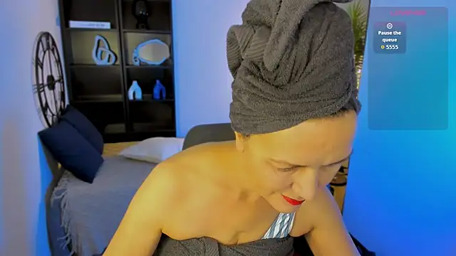 Irene Marlow online show from 01-09-26, 01:47