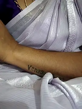 sweetqueen143 online show from 09-25-25, 03:05