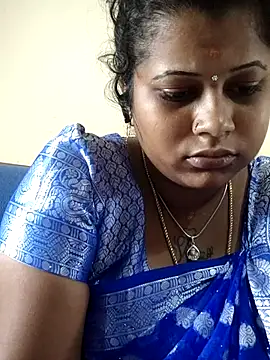 sweetqueen143 online show from 10-15-25, 05:07