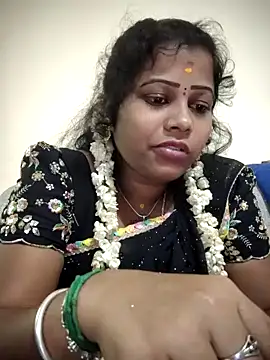 sweetqueen143 online show from 10-17-25, 05:37