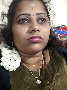 sweetqueen143 online show from 11-14-25, 05:22