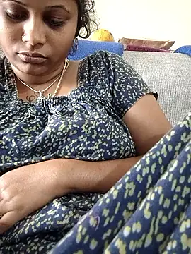 sweetqueen143 online show from 01-06-26, 05:33