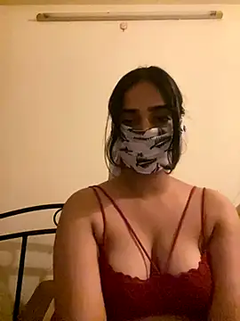 COCO LOVE18 online show from 09-18-25, 07:16
