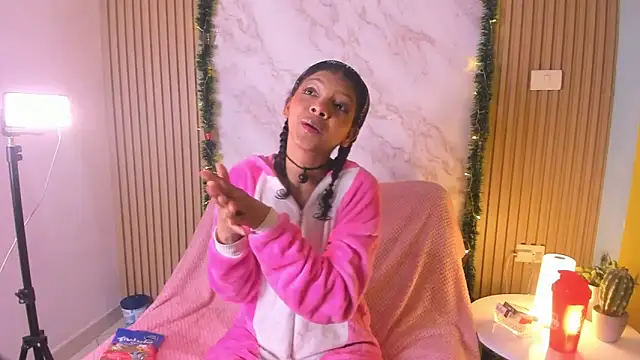 natalia blue online show from 12-22-25, 05:04