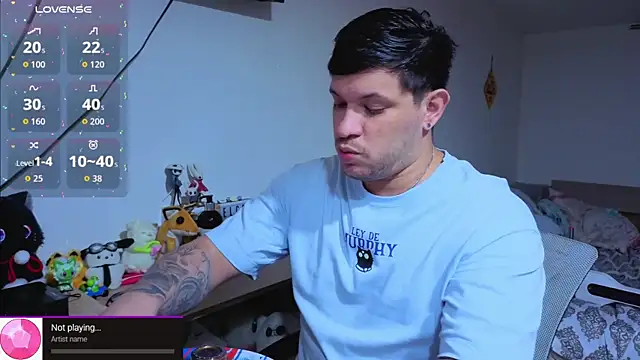 Snapshot of ryden_01 chatting on 12-19-25, 11:34 ryden 01 online show from 12-19-25, 11:34