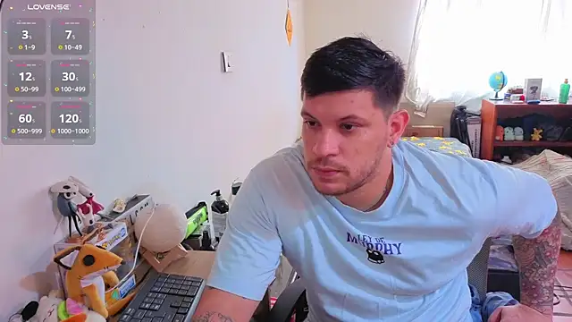 Snapshot of ryden_01 chatting on 01-11-26, 03:28 ryden 01 online show from 01-11-26, 03:28