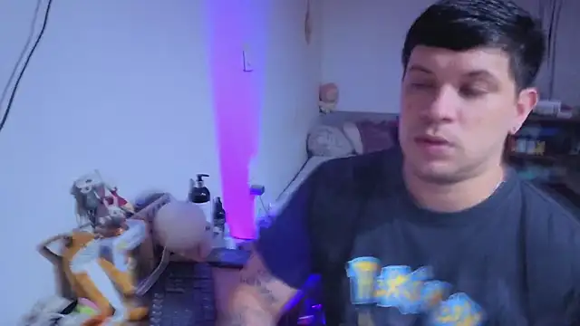 Snapshot of ryden_01 chatting on 02-05-26, 12:48 ryden 01 online show from 02-05-26, 12:48