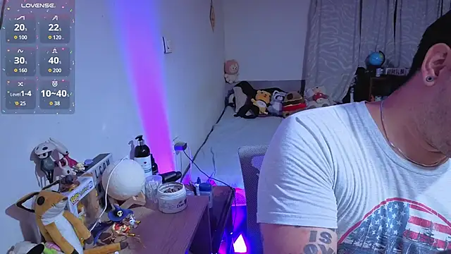 Snapshot of ryden_01 chatting on 02-06-26, 11:19 ryden 01 online show from 02-06-26, 11:19