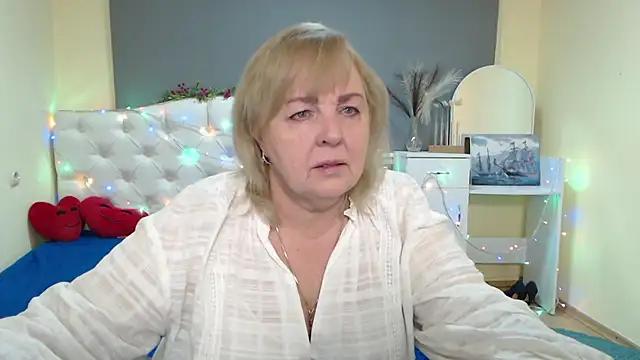 MilenaWedxy online show from 01-11-26, 06:07