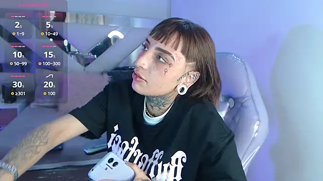 Gyal 8  online show from 10-23-25, 08:51