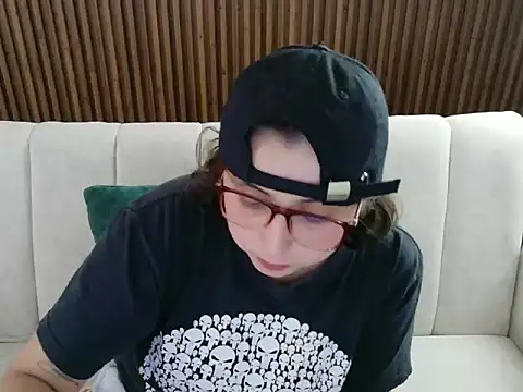 dirty feelena online show from 02-05-26, 04:00