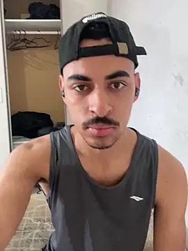 Snapshot of Eduardosexy00091 chatting on 09-18-25, 08:33 Eduardosexy00091 online show from 09-18-25, 08:33