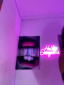 becca wilsson online show from 11-25-25, 10:15