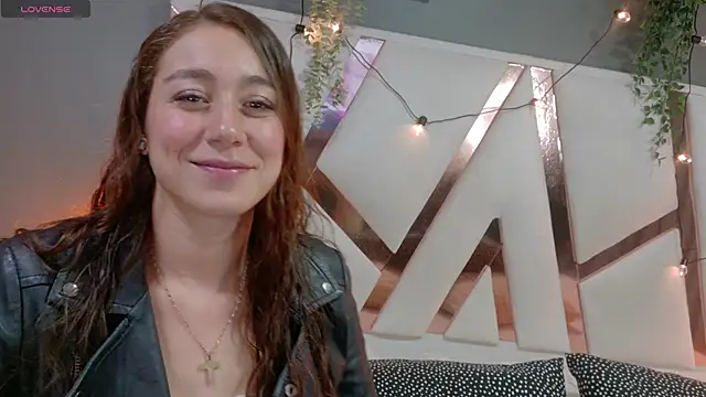 MyApril   online show from 11-19-25, 11:43