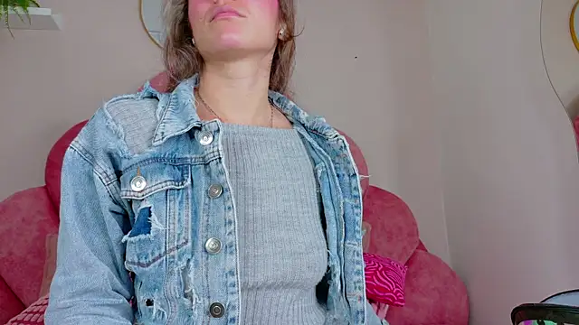 MyApril   online show from 01-10-26, 11:45